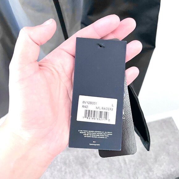 NWT Men's Las Vegas Raiders Tommy Hilfiger Black/Gray Anorak Hoodie Quarter-Zip - Picture 4 of 8